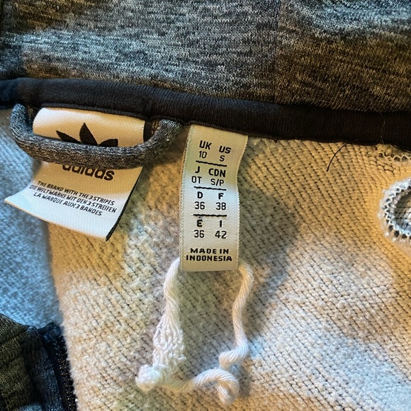 Adidas jacket - Picture 4 of 4